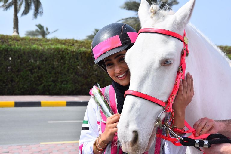 مسيرة فرسان القافلة الوردية الثامنة