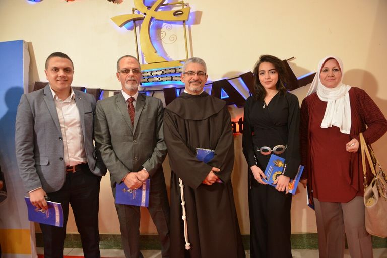 أعضاء لجنة التحكيم خلال التكريم