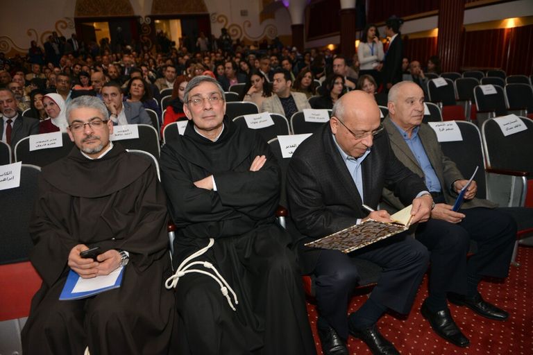 أعضاء لجنة التحكيم خلال التكريم