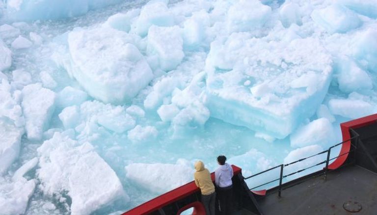 ثلوج القطب الجنوبي تجبر سفينة أبحاث على العودة