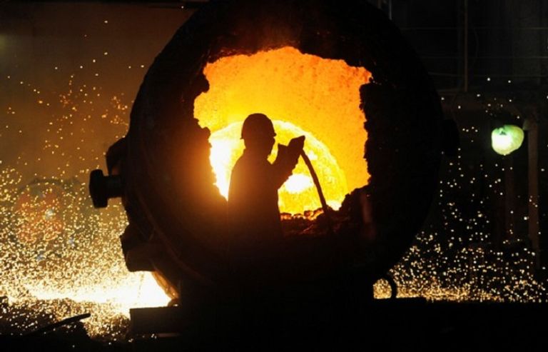 فرن صلب اجتماع ترامب حول التعريفات الجديدة - رويترز