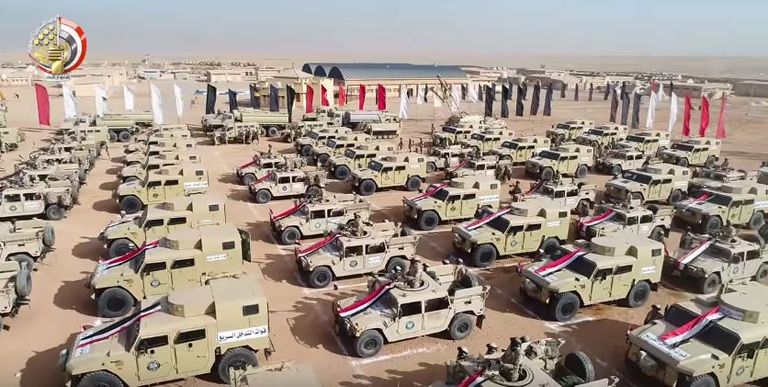 الجيش المصري يواصل ملاحقة الإرهابيين الجيش المصري يواصل دحر الإرهاب