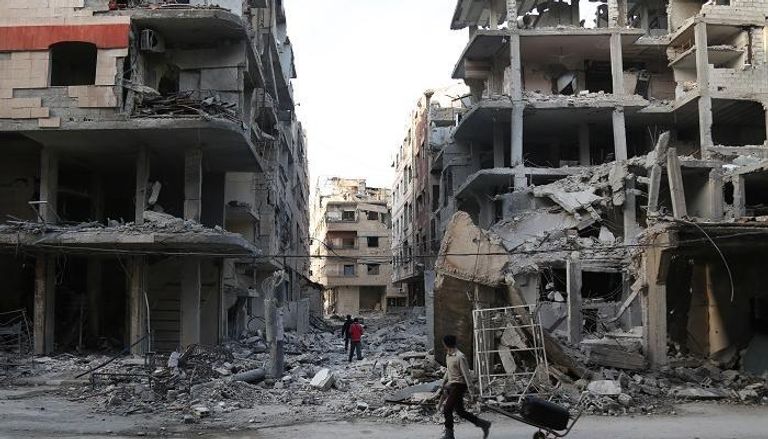 آثار القصف العنيف على الغوطة الشرقية - أ. ف. ب