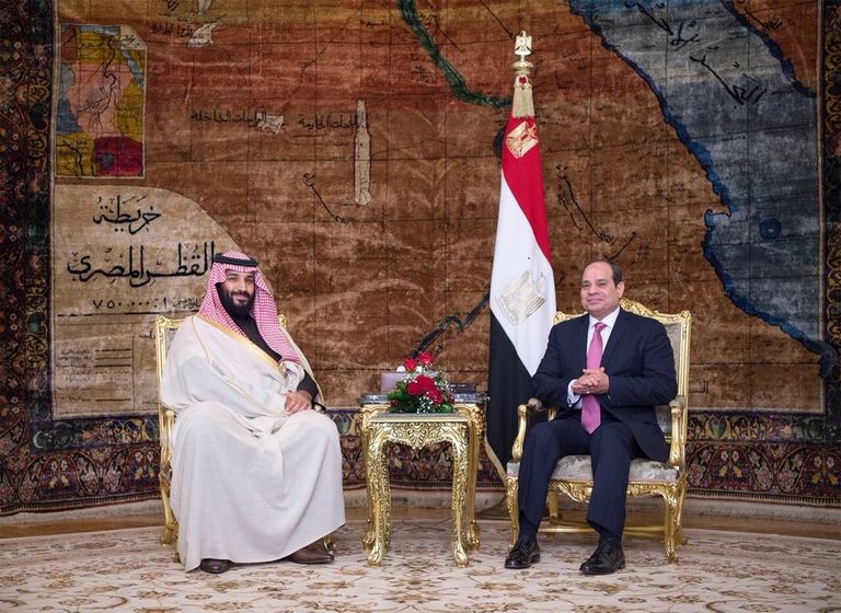 الزيارة تأتي في توقيت دقيق جدا وهام في المنطقة العربية  السيسي يستقبل محمد بن سلمان بمطار القاهرة