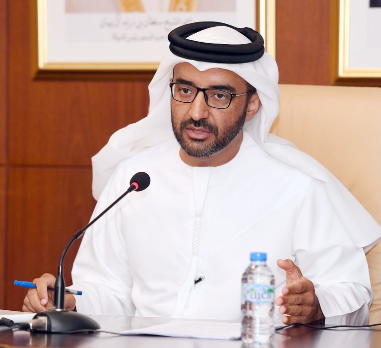 خالد الظنحاني جمعية الفجيرة تتسلم درع السلام