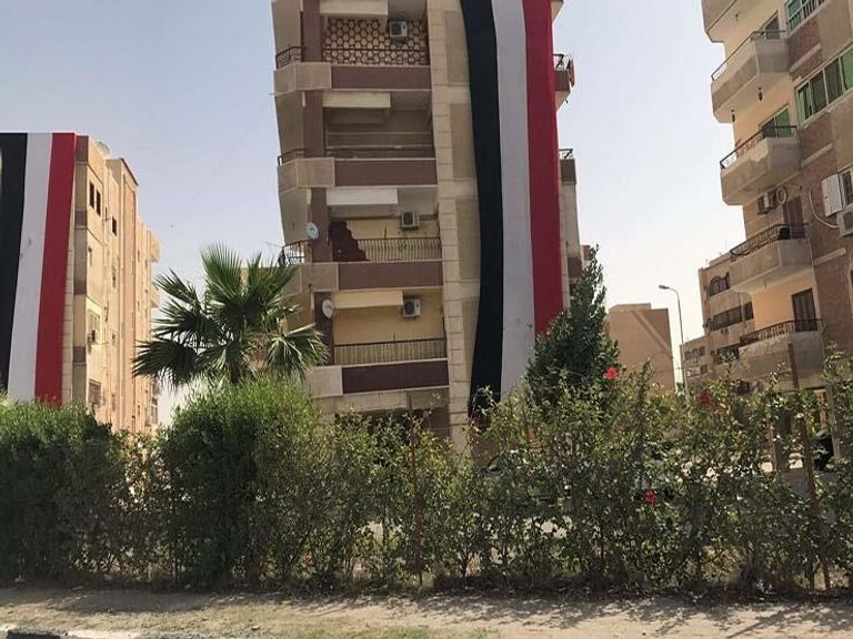 محافظة الإسماعيلية تزينت لاستقبال ولي العهد السعودي السيسي لدى استقبال محمد بن سلمان