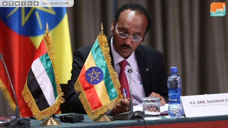  محمد شرف الهاشمي خلال الجلسة الافتتاحية للجنة الفنية المشتركة