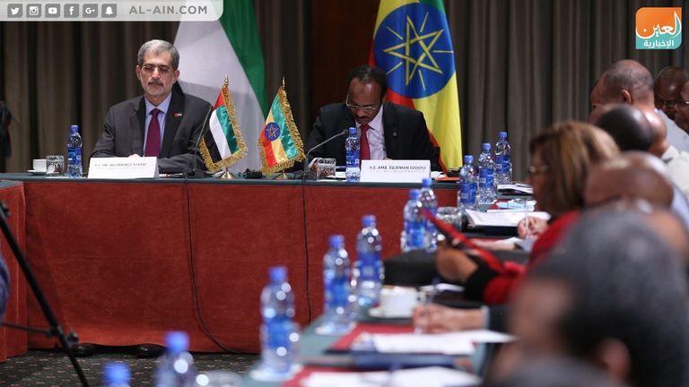 محمد شرف الهاشمي خلال الجلسة الافتتاحية للجنة الفنية المشتركة