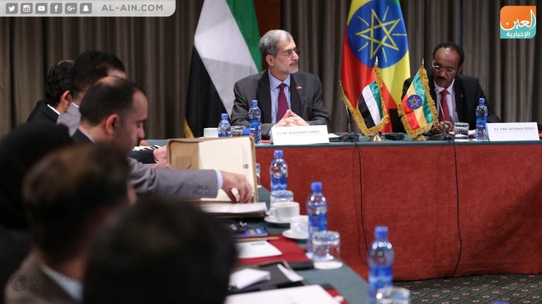 محمد شرف الهاشمي خلال الجلسة الافتتاحية للجنة الفنية المشتركة