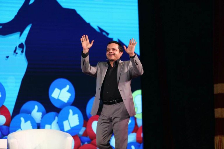 محمد هنيدي خلال مشاركته في المنتدى