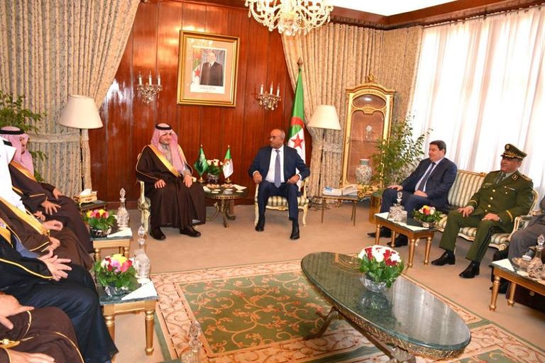 مراسم استقبال صاحب السمو الملكي وزير الداخلية السعودي في الجزائر 