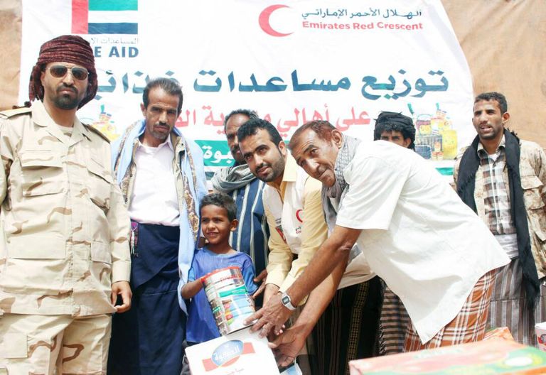 الهلال الأحمر الإماراتي يكثف جهوده الإغاثية في مديرية الصعيد بشبوة