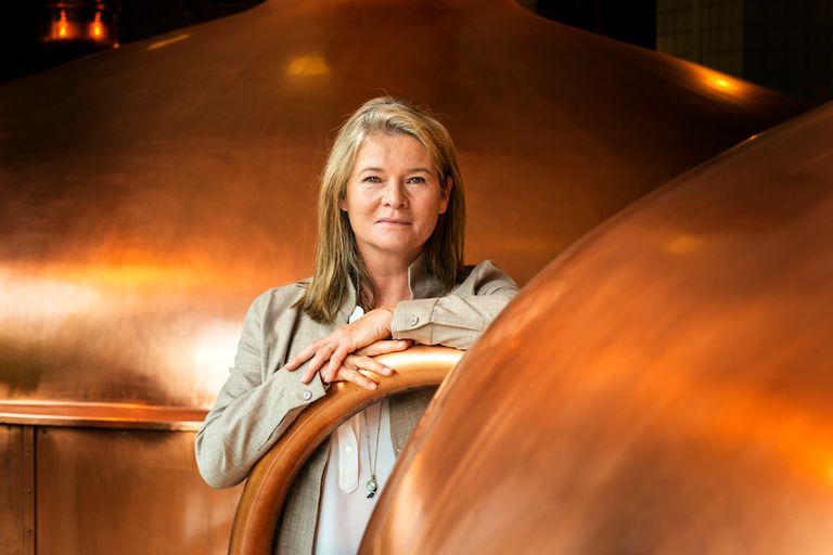 أليس والتون