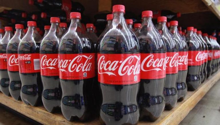 كوكاكولا تكسر عادتها بعد 130 عاما من إنتاج المشروبات الغازية