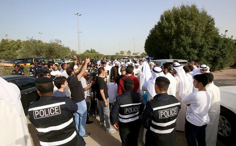 مظاهرات ضد اعتقال الشيرازي مظاهرات ضد اعتقال الشيرازي في الكويت