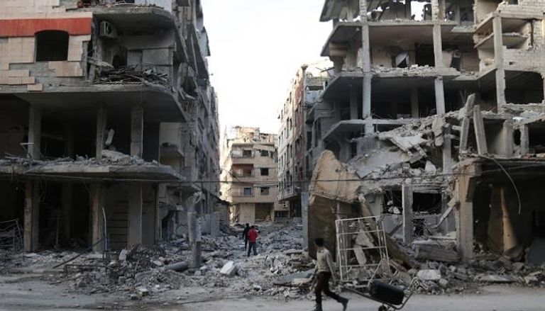 آثار الدمار في الغوطة الشرقية- أرشيفية 