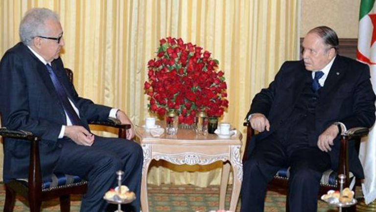 آخر لقاء بين الأخضر الإبراهيمي والرئيس الجزائري الأخضر الإبراهيمي من الشخصيات القليلة التي يقابلها بوتفليقة حاليا