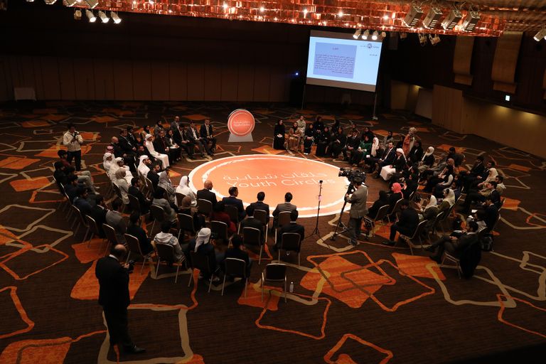 حلقة نقاشية في طوكيو بحضور شما المزروعي وزيرة الدولة لشؤون الشباب