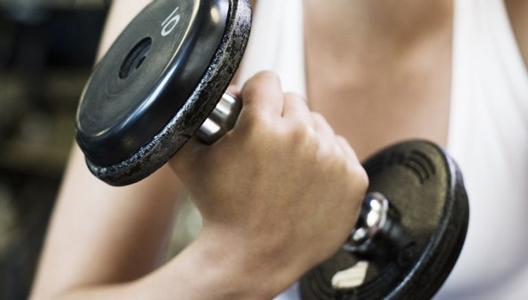 ماذا تتناول من أجل تمارين رياضية موفقة؟ تعرف على الأطعمة الواجب تناولها لممارسة الرياضة