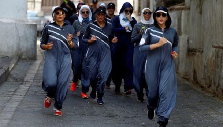 سعوديات يحتفلن باليوم العالمي للمرأة بالركض