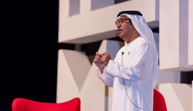 محمد عبدالله الجنيبي يتحدث خلال جلسة "100 موجّه" محمد عبدالله الجنيبي، رئيس المراسم الرئاسية بوزارة شؤون الرئاسة