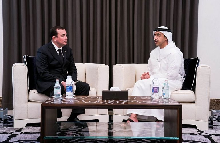اللقاء تضمن بحث سبل تعزيز التعاون المشترك الشيخ عبدالله بن زايد آل نهيان ونائب رئيس الوزراء التركمانستاني