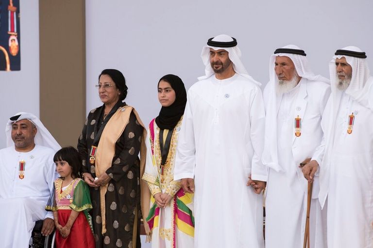 حفل تكريم الفائزين بـ"جائزة أبوظبي 2018" الشيخ محمد بن زايد يكرم الفائزين بجائزة أبوظبي 2018