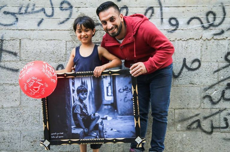 برواز المخيم.. مبادرة ترسم الفرحة على وجوه لاجئي مخيم جباليا