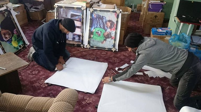 برواز المخيم.. مبادرة ترسم الفرحة على وجوه لاجئي مخيم جباليا