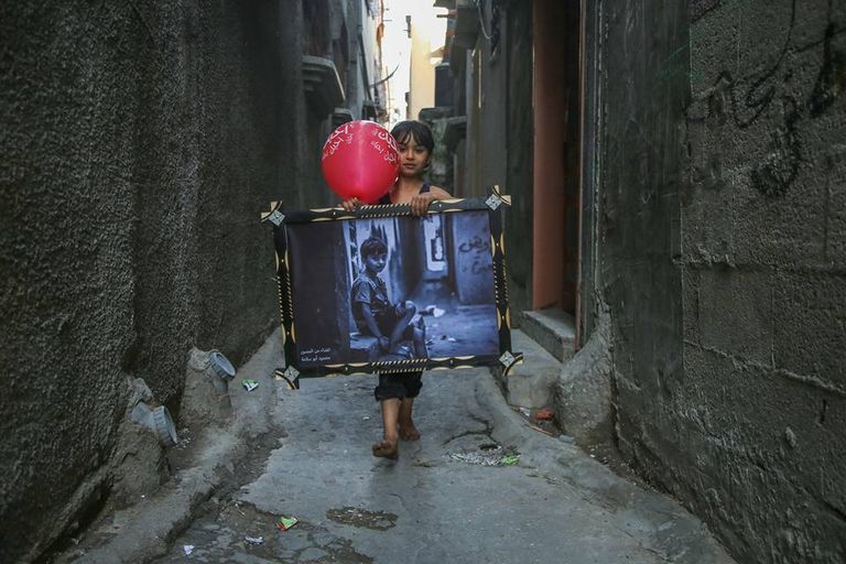 برواز المخيم.. مبادرة ترسم الفرحة على وجوه لاجئي مخيم جباليا