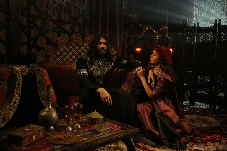 قصي الخولي في دور هارون الرشيد