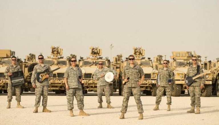 جنود أمريكان في قاعدة العديد في قطر
