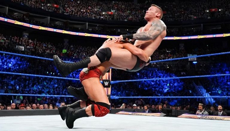 راندي أورتن بعد اقتناص حزام بطولة الولايات المتحدة