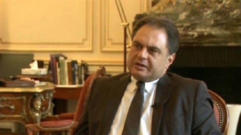 السفير إيهاب بدوي سفير مصر في فرنسا 