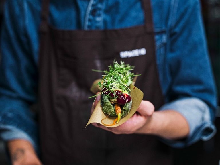 أطباق كلاسيكية بمكونات غير تقليدية