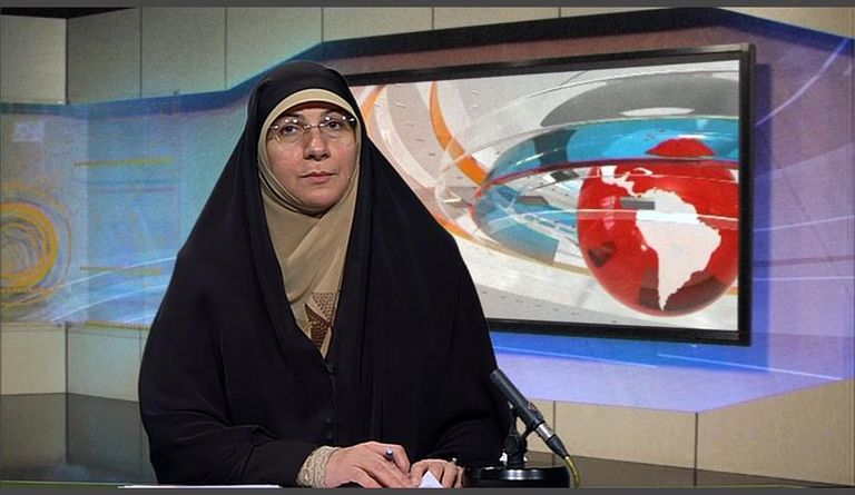مذيعة في فضائية موالية لإيران