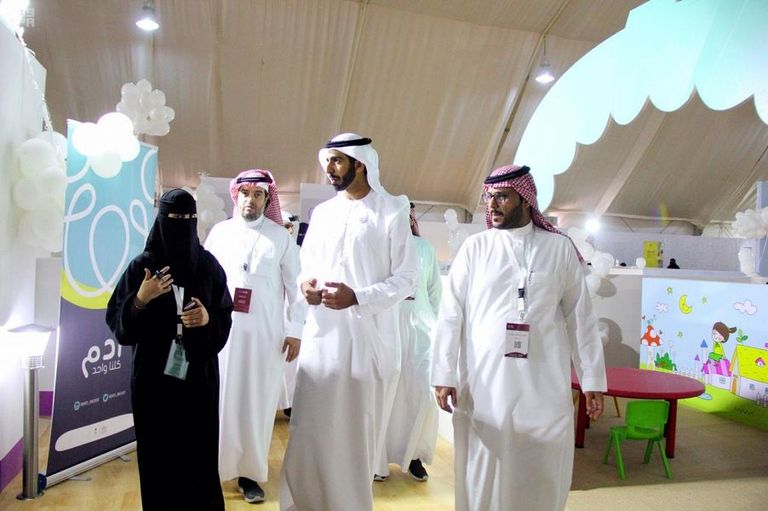 سفير الإمارات لدى السعودية يزور معرض الرياض الدولي للكتاب