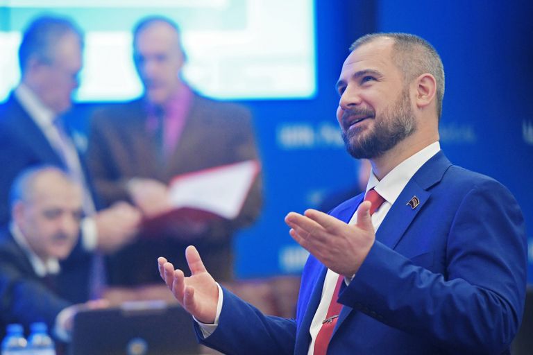 سورايكين الطريق لعرش روسيا من طرق متناقضة