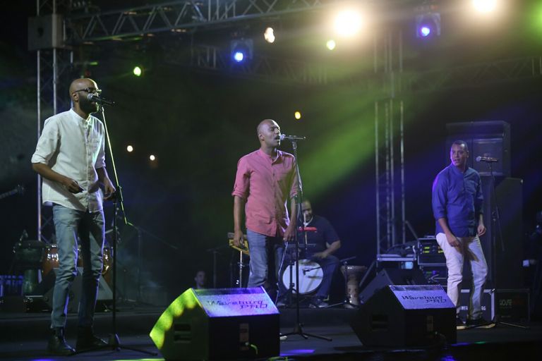 بعض الحضور في حفل افتتاح المهرجان