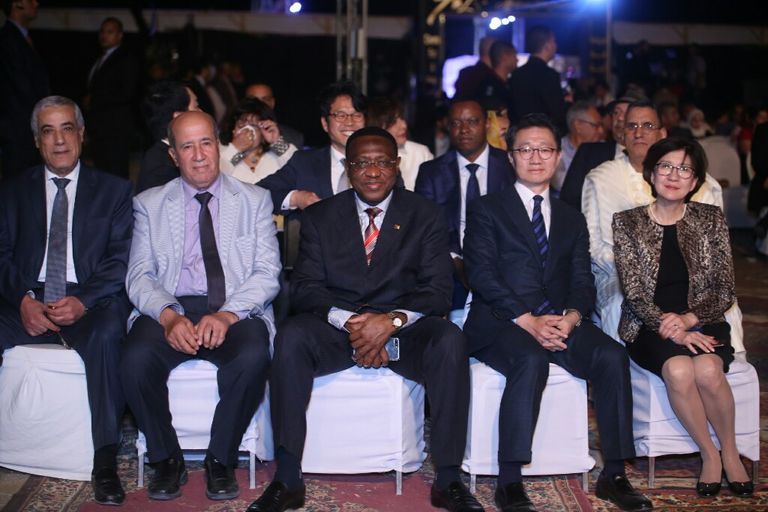 بعض الحضور في حفل افتتاح المهرجان