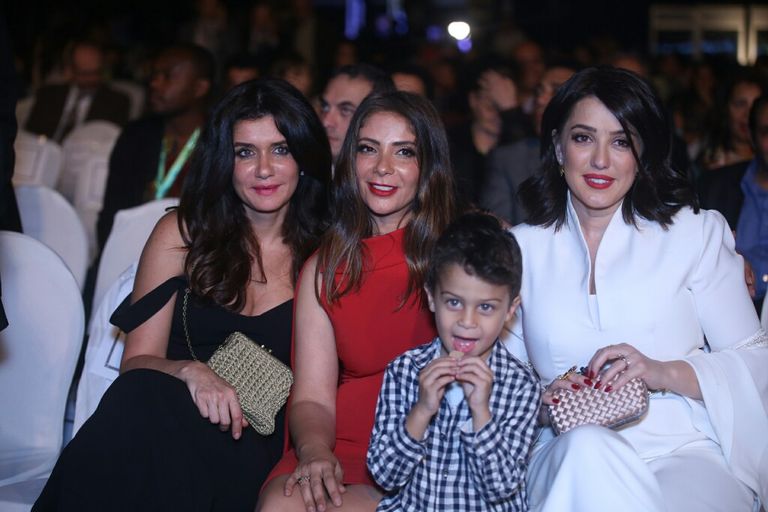 بعض الحضور في حفل افتتاح المهرجان