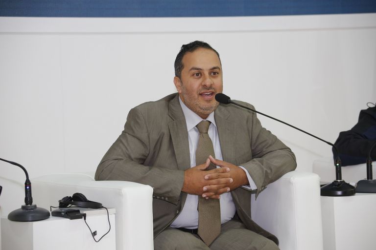 الشاعرة الإماراتية الهنوف محمد