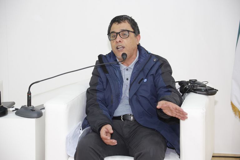 الشاعرة الإماراتية الهنوف محمد