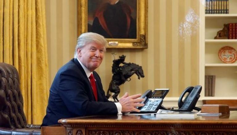 الرئيس الأمريكي دونالد ترامب في المكتب البيضاوي
