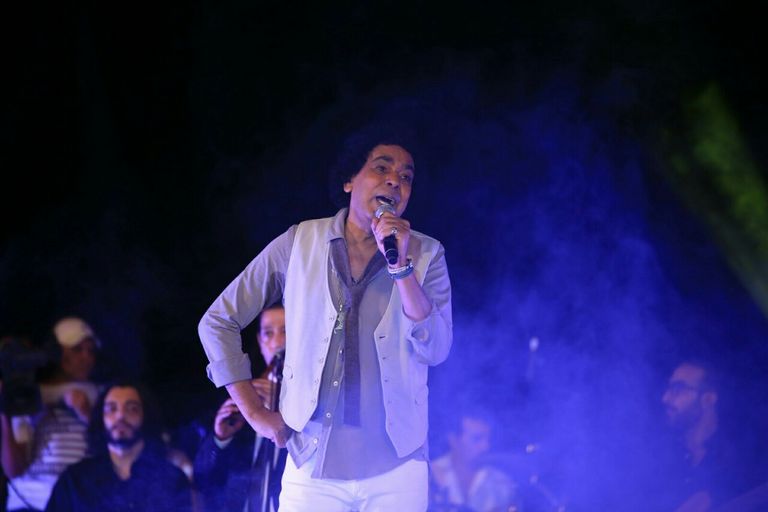 منير يشعل حفل تسليم الشعلة