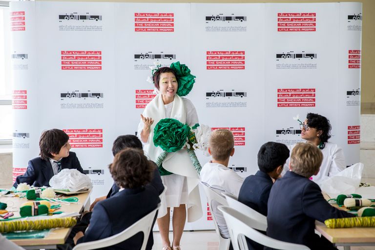 إطلاق مبادرة "الفنانون في المدارس" بدبي