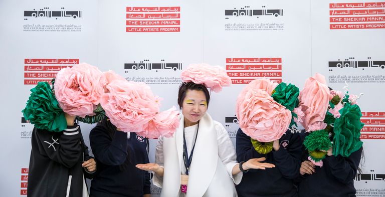 إطلاق مبادرة "الفنانون في المدارس" بدبي