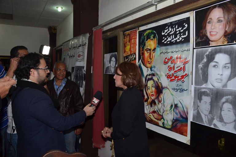 تكريم لبنى عبد العزيز في عيد الأم