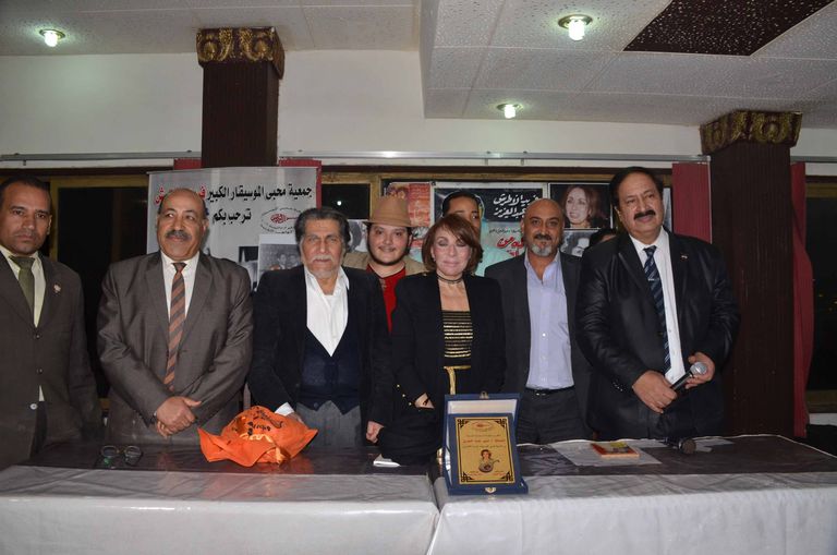 تكريم لبنى عبد العزيز في عيد الأم