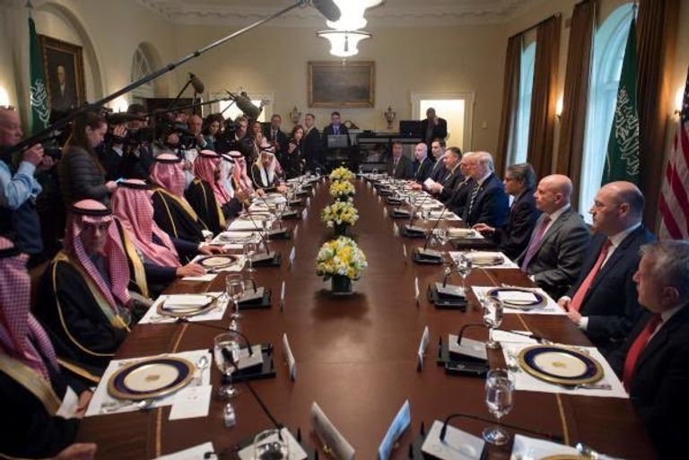 لقاء ولي العهد السعودي والرئيس الأمريكي الرئيس الأمريكي دونالد ترامب والأمير محمد بن سلمان